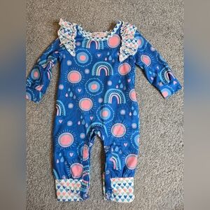 Pete & Lucy Infant 0-3 Month Onsie Bottom Buttons Boutique Brand